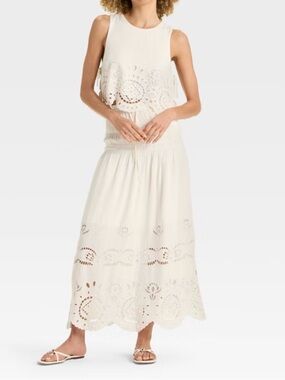 Cream Eyelet Maxi Skirt – Flattering Summer Maxi